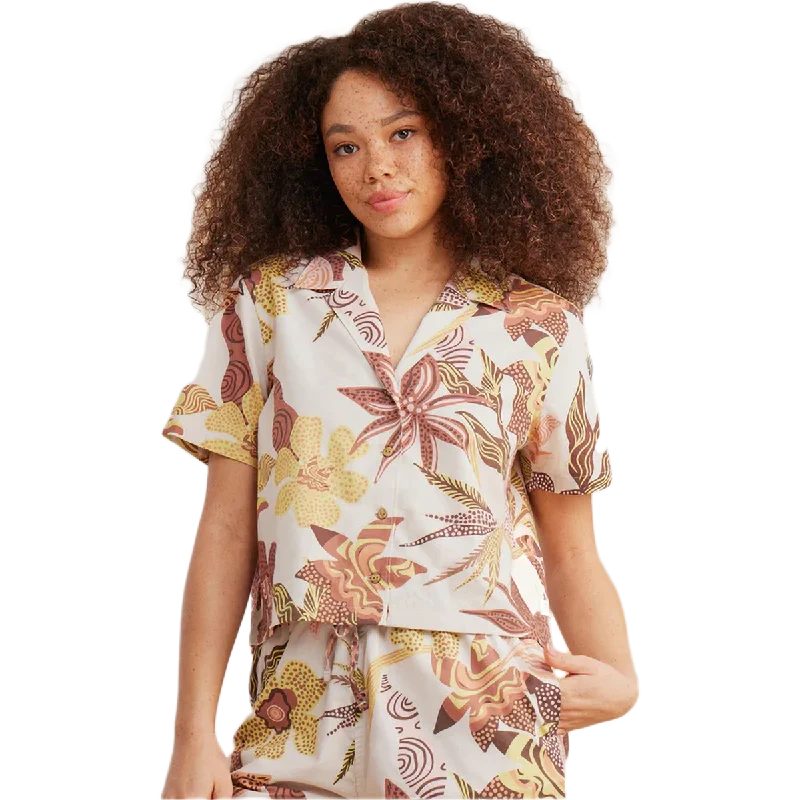 Women's Idle Camp Shirt Short Sleeve-- Front Pockets Side Pockets Patch Pockets
