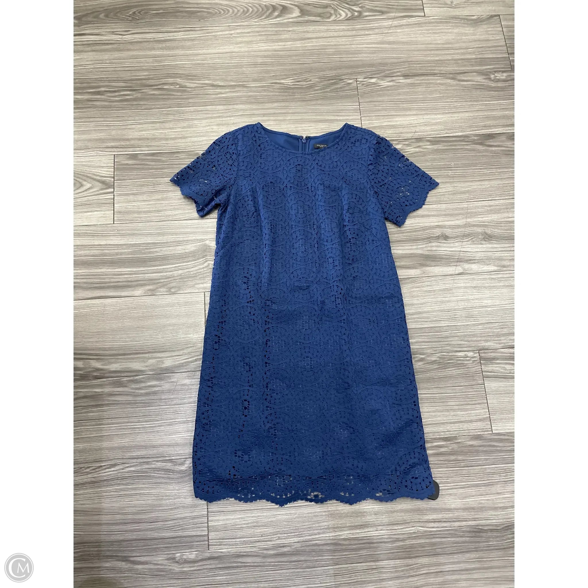 Dress Casual Short By Ann Taylor In Blue, Size: 4p Tunics Gym athletic
