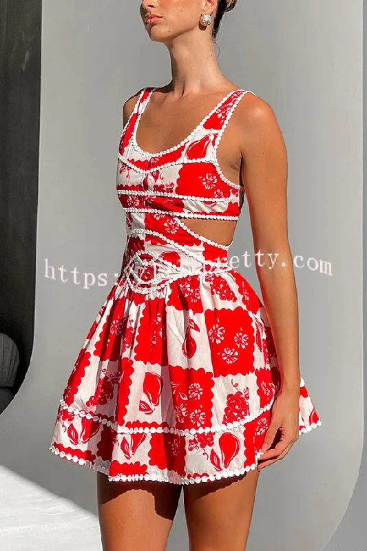 Holiday Colors Ric Rac Trims Unique Print Cutout Round Neck Mini Dress Trendy Mini Dress with Belt Holiday Colors Ric Rac Trims Unique Print Cutout Round Neck Mini Dress Trendy Mini Dress with Belt