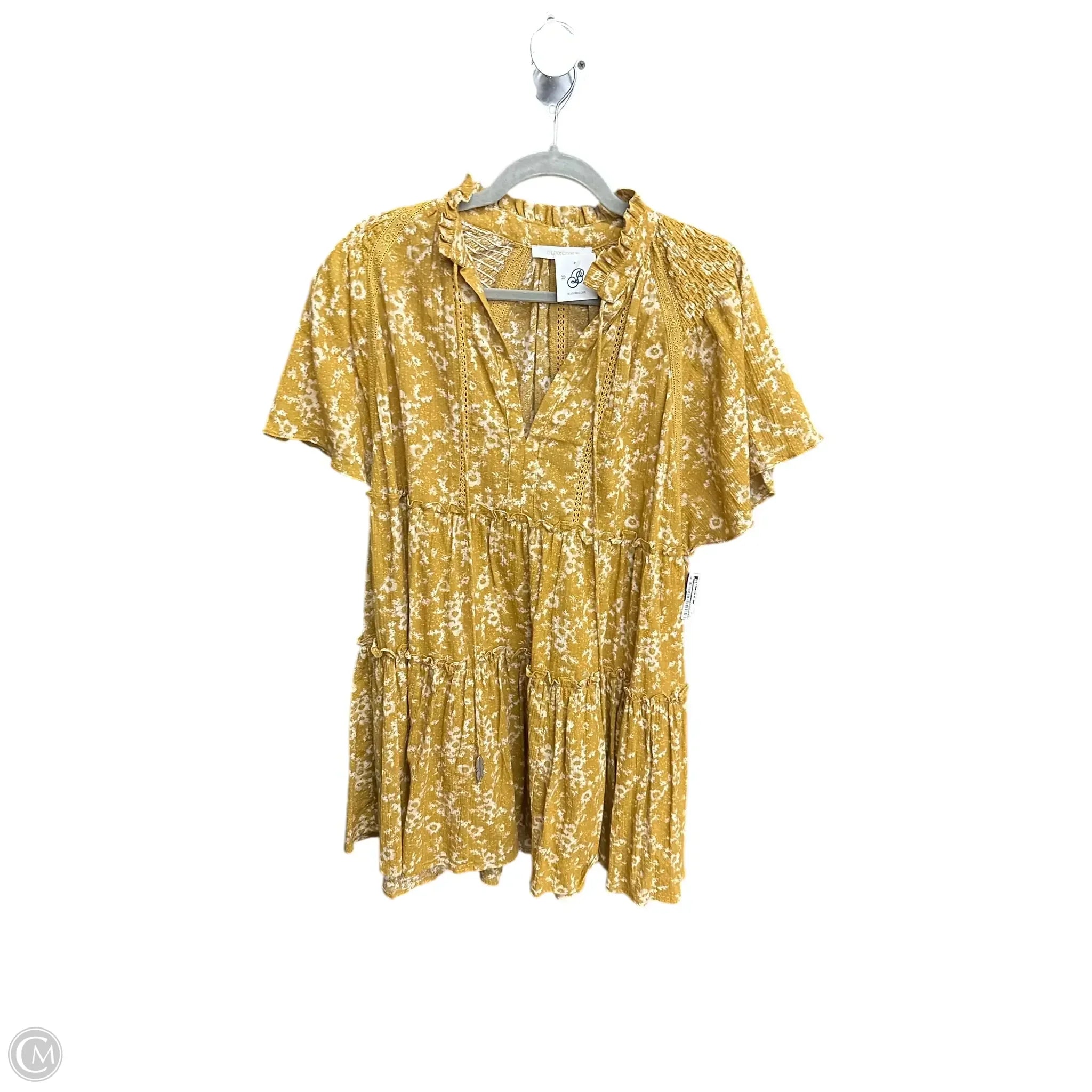Dress Casual Short By Olivaceous In Yellow, Size: M Turtleneck Neckline Stylish