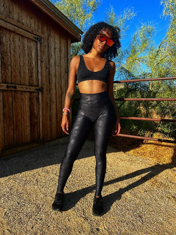 DDD BLACK ARMY CAMO BOOTY SCRUNCH LEGGINGS Comfortable Bootcut Workout Leggings
