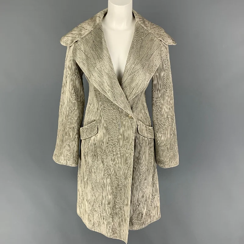 GIORGIO ARMANI Size 6 Silver Grey Acetate Blend Jacquard Double Breasted Coat Stand-Up Roll-Neck Turtle GIORGIO ARMANI Size 6 Silver Grey Acetate Blend Jacquard Double Breasted Coat Stand-Up Roll-Neck Turtle
