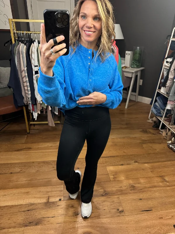 The Elena High-Rise Flare Legging - Black Stylish Pockets Active Leggings