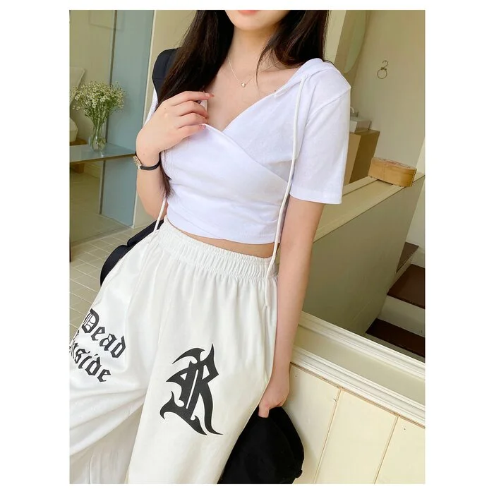 V-neck Crop Hoodie - Free (XS-S) Hoodie with Hem Patch Decorative Personalized