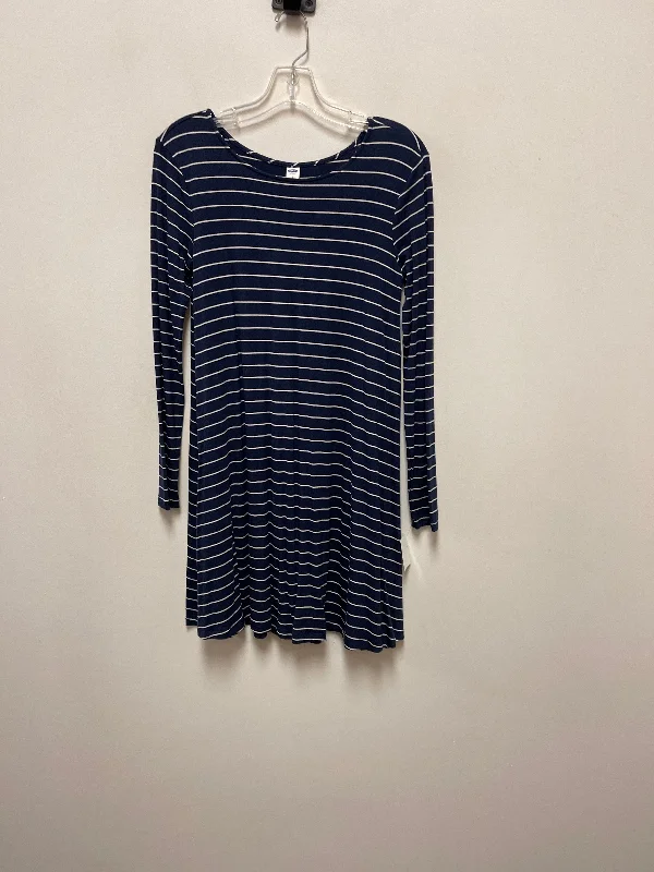 Dress Casual Midi By Old Navy In Navy, Size: Petite   S Trendy Ruched Side Midi Dress