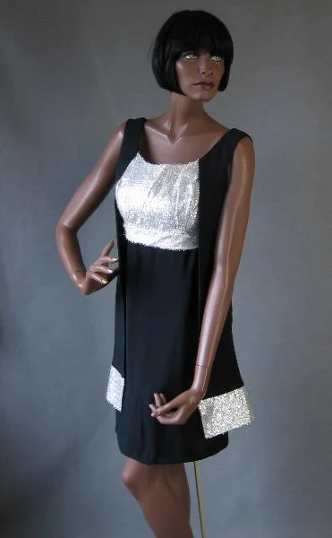 60s Women's Mini Dress Vintage Cocktail Empire Waist Silver and Black Medium VFG Trendy Floral Mini Dress 60s Women's Mini Dress Vintage Cocktail Empire Waist Silver and Black Medium VFG Trendy Floral Mini Dress